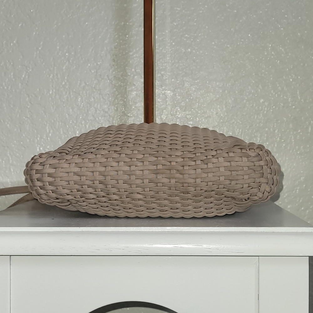 3/$20 Nine West Tan Taupe Woven Textured Shoulder Tote Bag - Picture 6 of 10